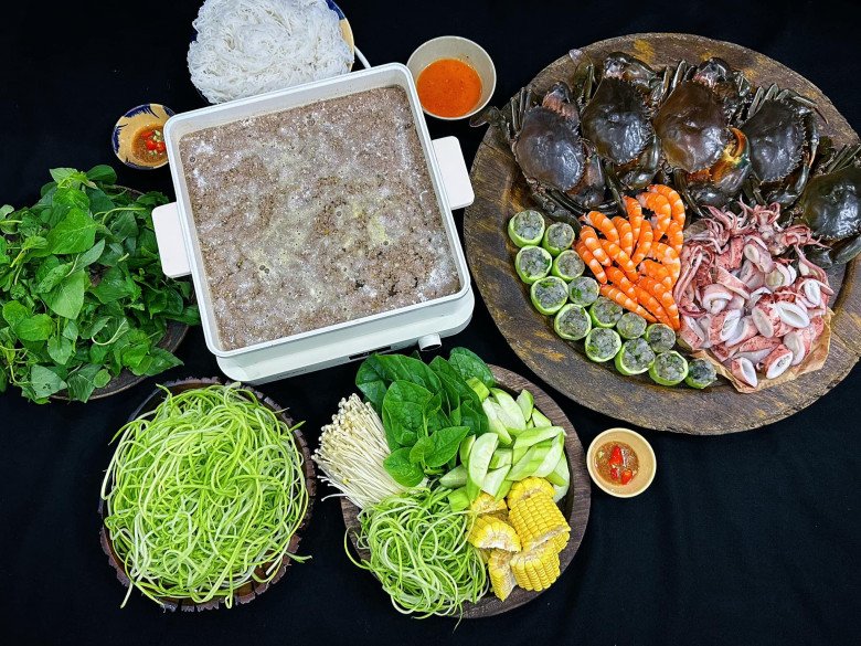 Lẩu bò nhúng mắm ruốc